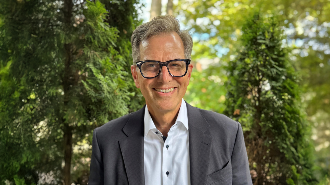 Michael Schull Headshot